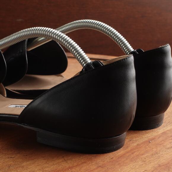 Manolo Blahnik Flats WMS SZ EU 39.5 US 9.5 BLK White Leather D'Orsay Modern Shoe - Picture 7 of 14